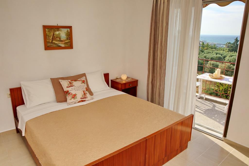 Kastoria Hotel Apartments Hanioti Bilik gambar
