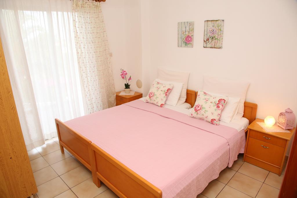 Kastoria Hotel Apartments Hanioti Bilik gambar